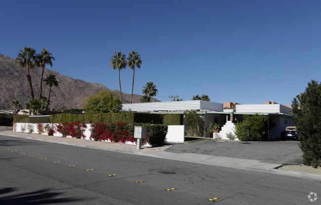 Building Photo - 700 S Riverside Dr