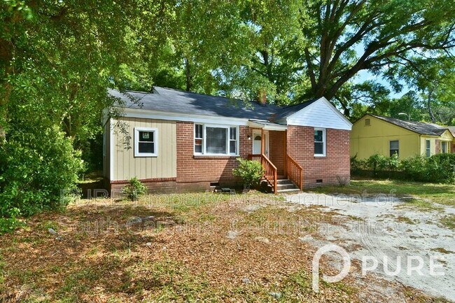 Foto del edificio - 805 Miller Rd