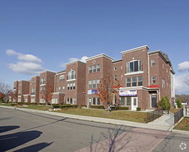 The Village at Shelby Apartments Shelby Township, MI