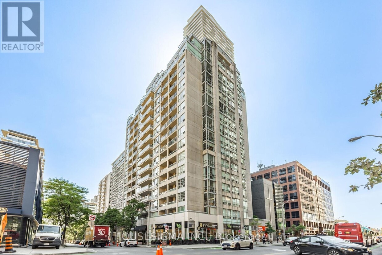 Primary Photo - 43 Eglinton Ave E