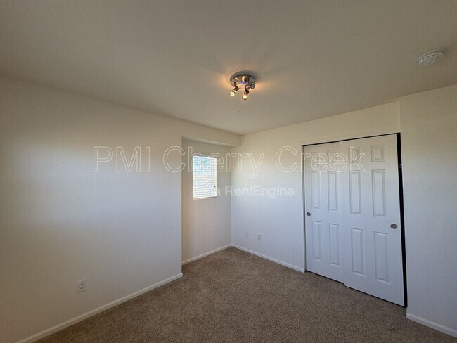 Foto del edificio - 12839 Mayfair Way