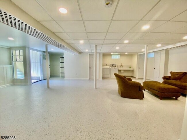 Foto del edificio - 419 Spruce Ave