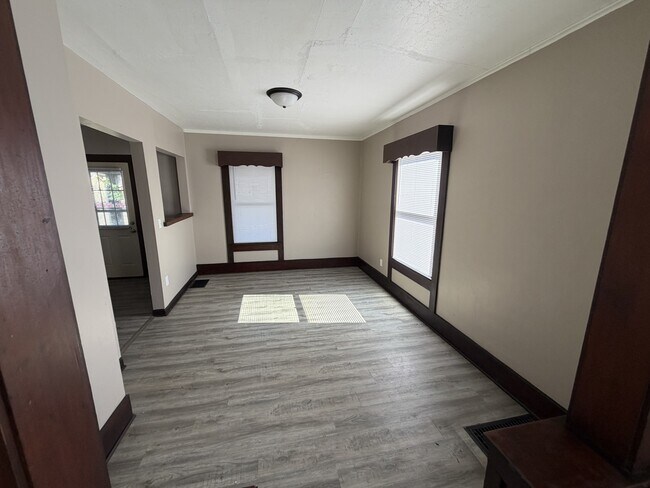 Foto del edificio - 757 Moore St