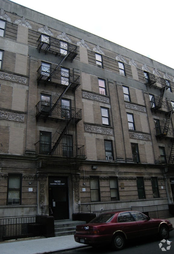 1432 Crotona Park E, Bronx, NY 10460 Apartments in Bronx, NY