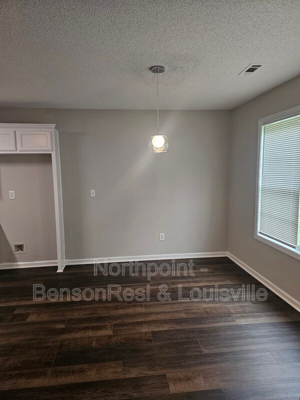 Foto del edificio - 309 Willow Way