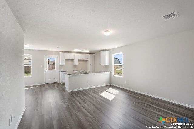 Building Photo - 2831 Rosefinch