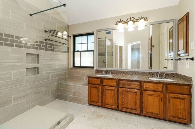 Foto del edificio - 428 Cozby Ave