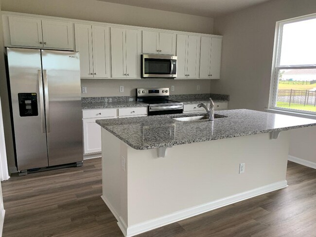 Foto del edificio - New 4-Bedroom, 2.5-Bath