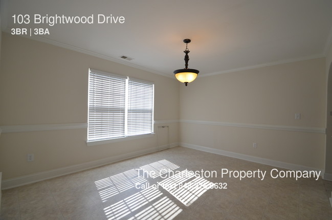 Building Photo - 103 Brightwood Dr