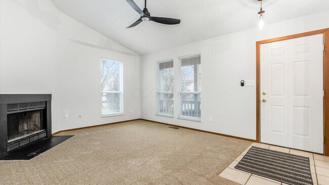 Foto del edificio - 824 Crofton Pl