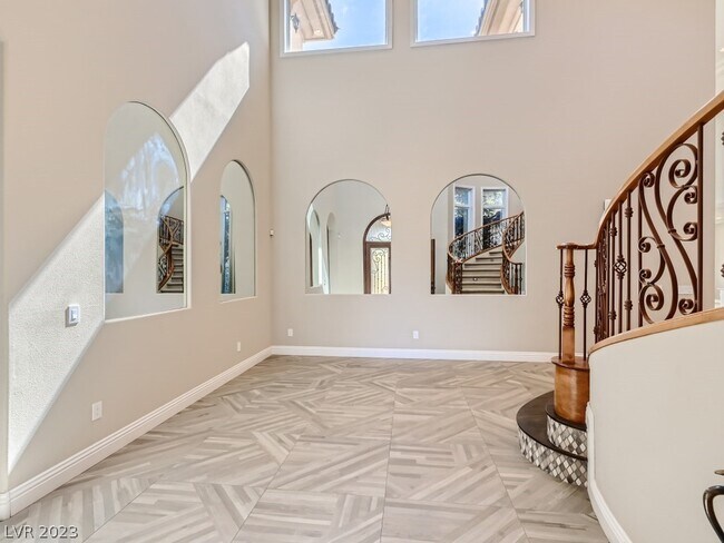 Building Photo - 22 Bloomfield Hills Dr