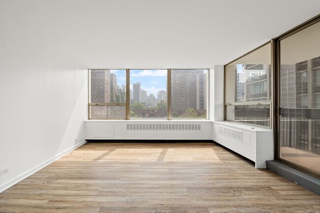 Building Photo - 1360 N Sandburg Terrace