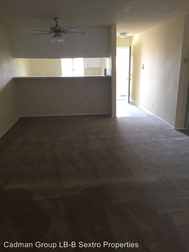 Foto del edificio - 460 Almond Ave