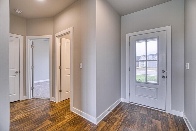 Building Photo - 5523 Baywater Dr
