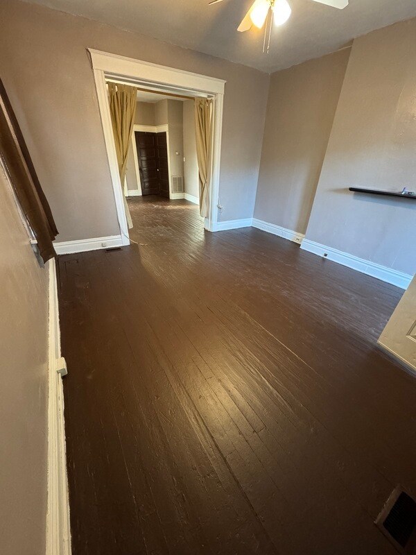 Foto del edificio - 2112 4th Ave