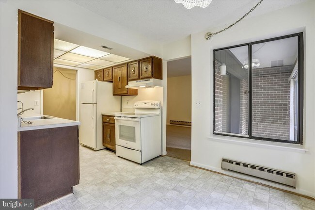 Foto del edificio - 15300 Beaverbrook Ct