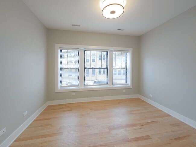 Foto del edificio - 2535 N Campbell Ave