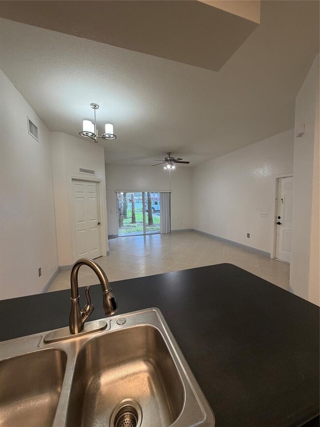 Foto del edificio - 3340 Palomino Dr