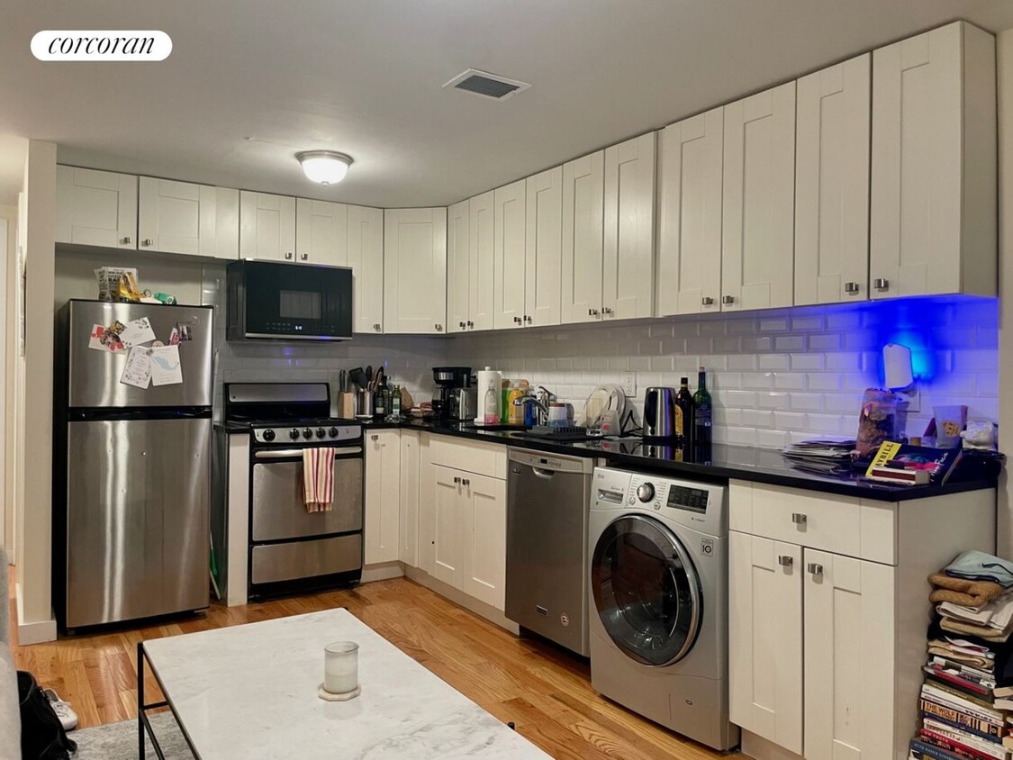 Building Photo - 104 Fort Greene Pl