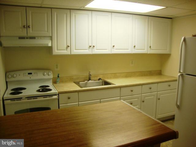Building Photo - 406 Calvary Rd