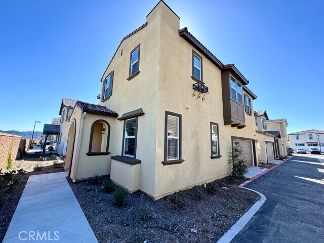 Building Photo - 28229 Ashtree St