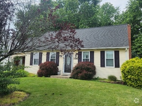 Building Photo - 3181 Thornapple Dr
