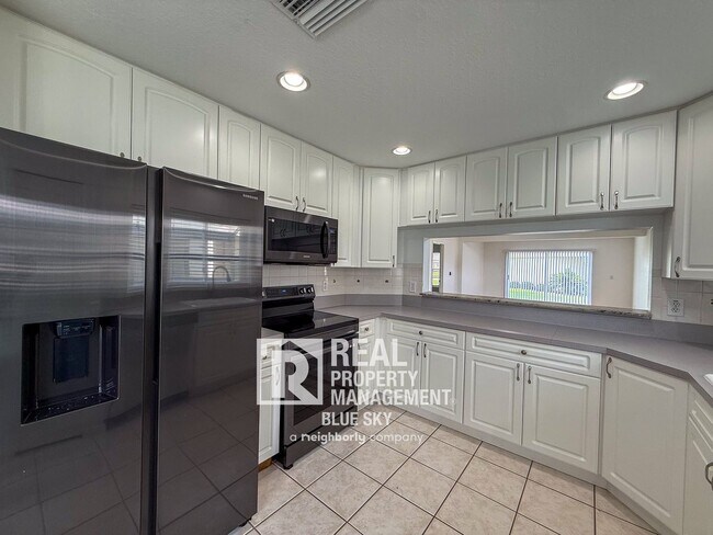 Foto del edificio - 6554 Gentle Ben Cir