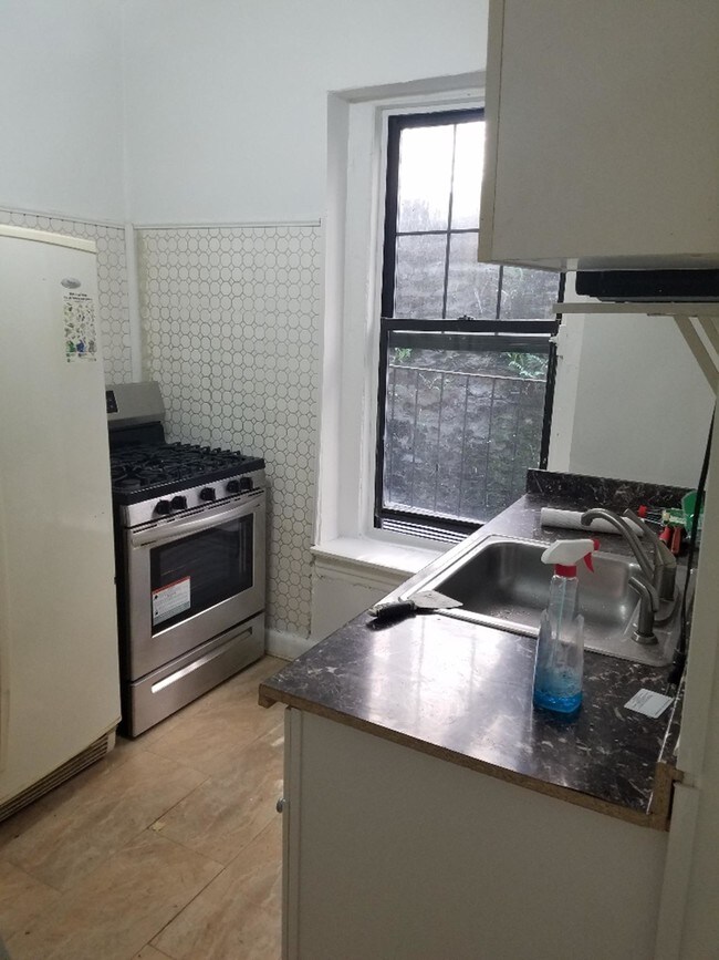 Foto del edificio - 3117 Broadway