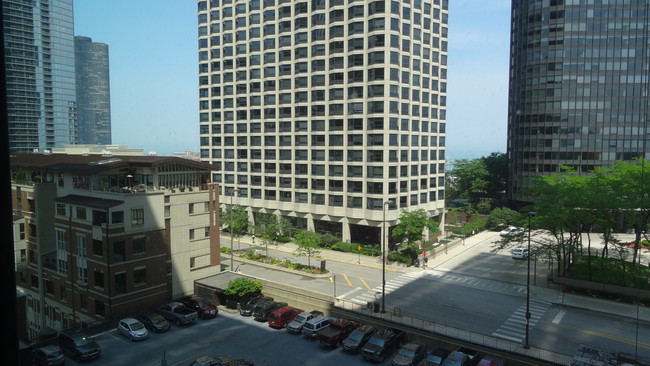 Foto del edificio - 400 E Randolph St