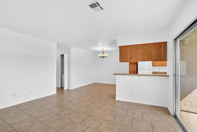 Building Photo - READY TO MOVE-IN UPPER LEVEL 2-BEDROOM CONDO!