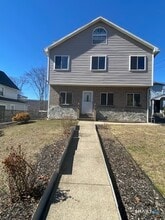 Building Photo - 42 High St