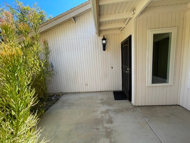 Building Photo - 2802 Cazadero Dr