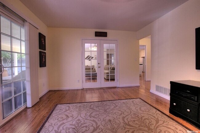 Foto del edificio - 1722 Idylwood Ct