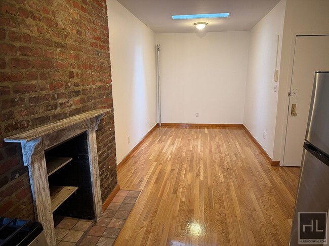 Building Photo - ESSEX STREET