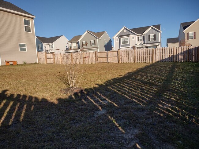 Foto del edificio - Fabulous Four Bedroom Home in Southeast Columbia!