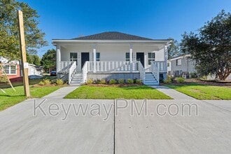 Building Photo - 26 Jones St