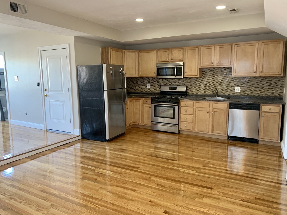 Foto principal - 147 Maverick St