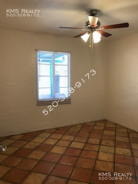 Building Photo - 3 Bedrooms 1 Bath with Studio Guest House ...