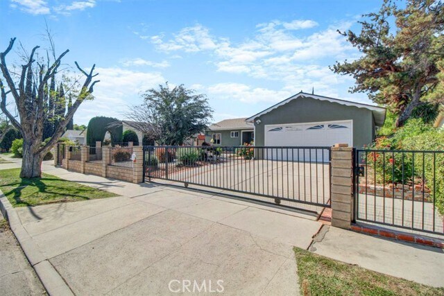 Foto principal - 8809 Monogram Ave