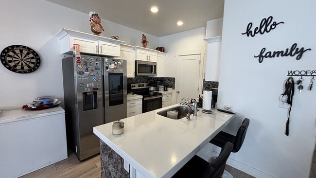 Foto del edificio - 7261 N Silver Spring Way