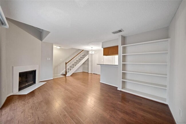 Building Photo - 2120 El Paseo St