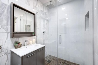 Building Photo - 801 Harrison St