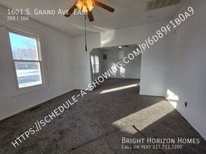 Building Photo - 1601 S Grand Ave E