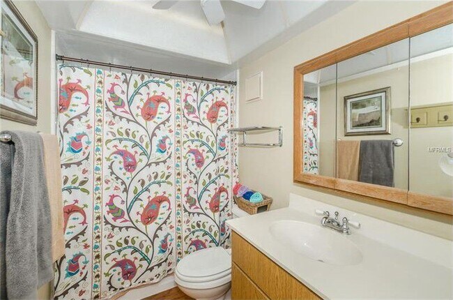 Foto del edificio - 4411 Vieux Carre Cir