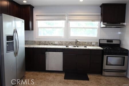 Foto del edificio - 145 N Lincoln Ave