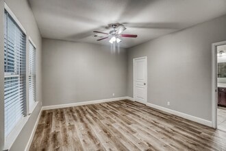 Building Photo - 6006 Lovage Ave
