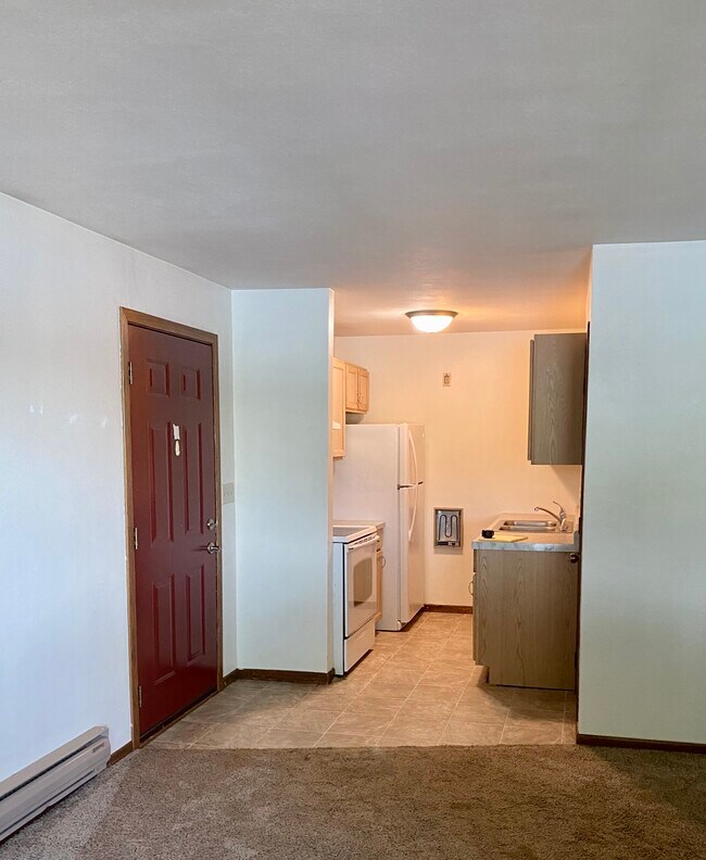 Galley Kitchen - 2630 7th St S
