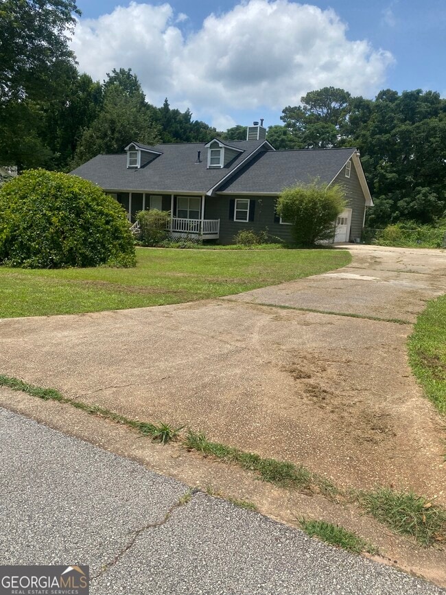 Building Photo - 218 Benton Fields