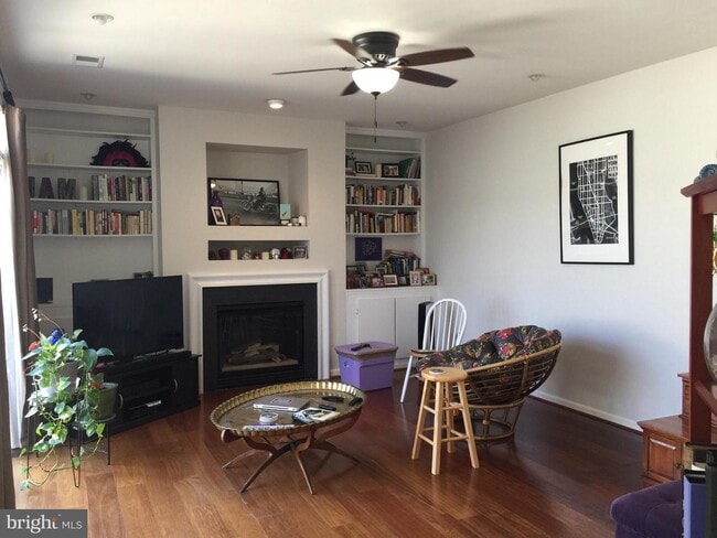 Building Photo - 43252 Clifton Terrace