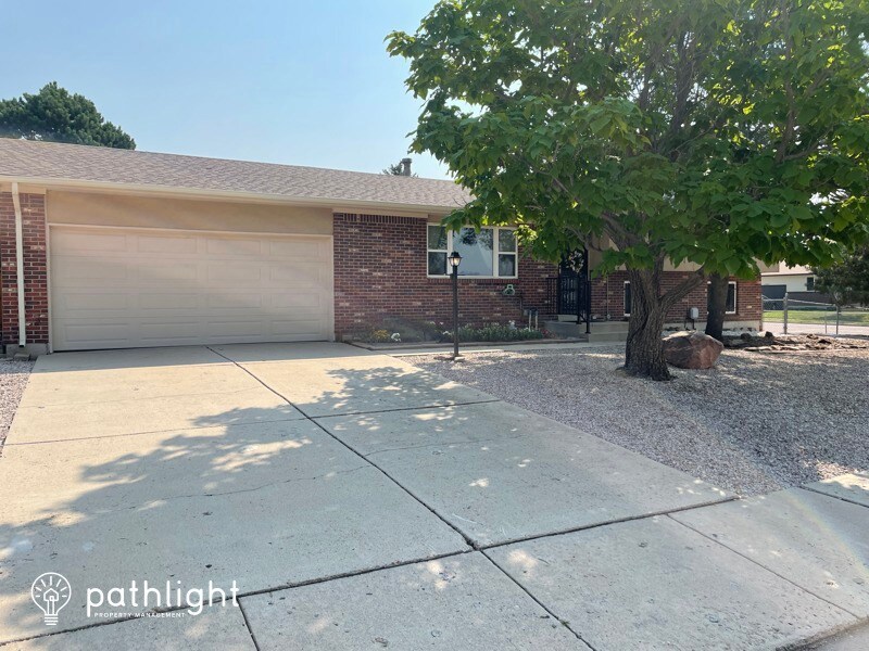 Primary Photo - 1045 Wagon Wheel Ave